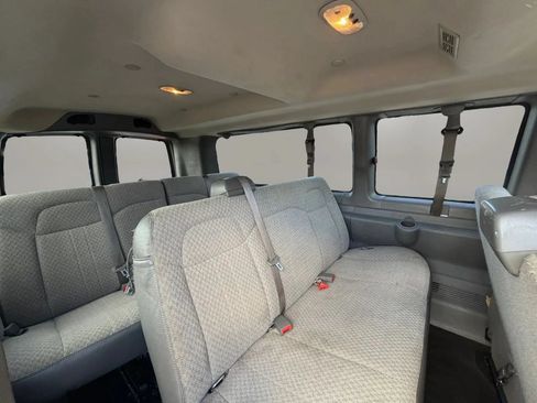 Used 2020 Chevrolet Express 3500 LT w/ LT Preferred Equipment Group RWD image 20