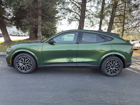 New 2025 Ford Mustang Mach-E Premium image 4