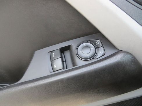 Used 2021 Chevrolet Camaro LT image 19