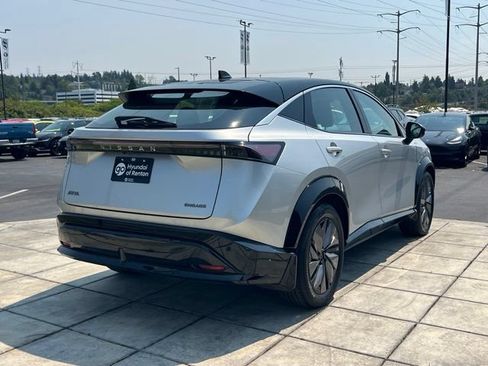 Used 2023 Nissan Ariya FWD image 9