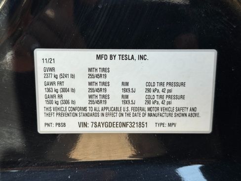 Used 2022 Tesla Model Y Long Range AWD/4WD image 45