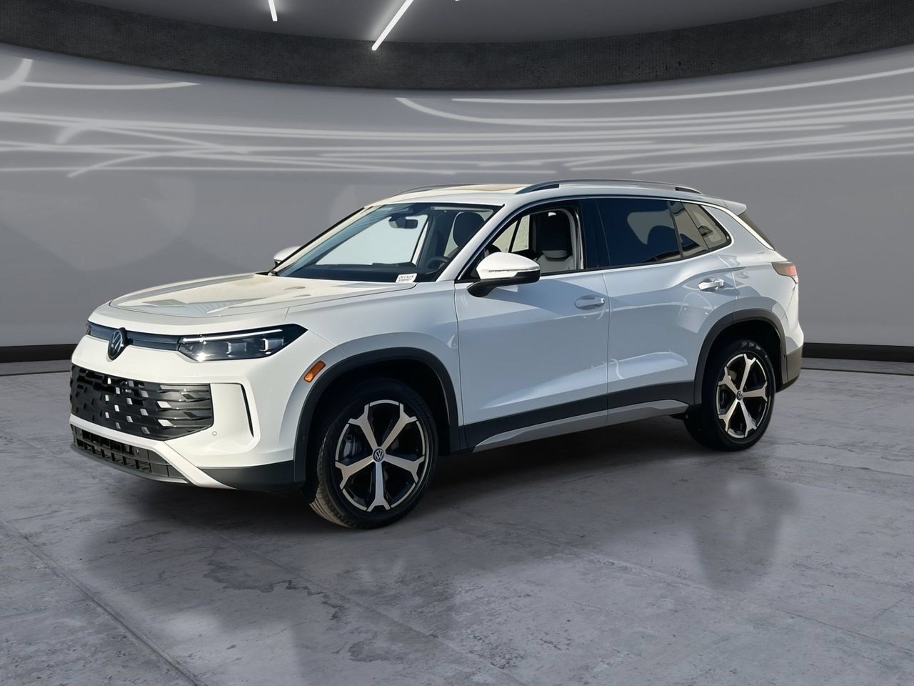 New 2026 Volkswagen Tiguan SE AWD/4WD image 3