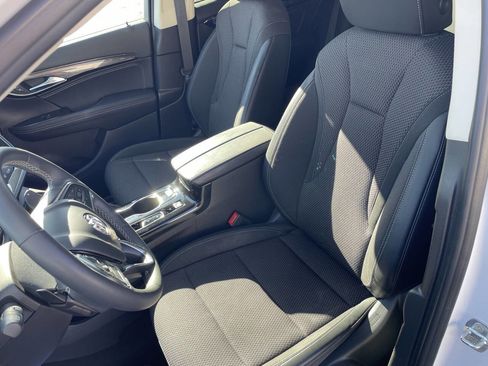 Used 2022 Buick Envision Preferred image 3