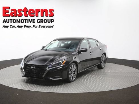 Used 2023 Nissan Altima 2.5 SL FWD image 55