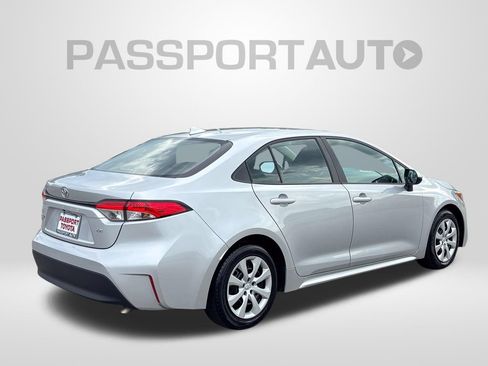 Used 2024 Toyota Corolla LE FWD image 8