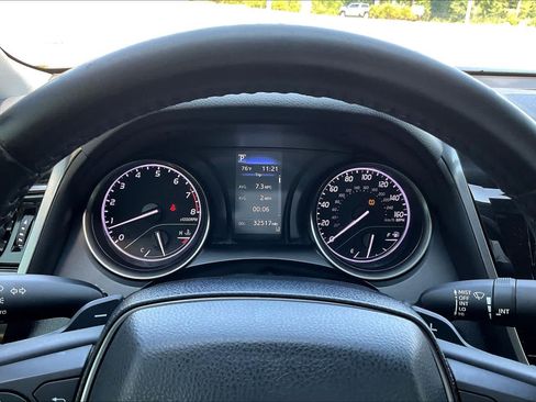Used 2021 Toyota Camry SE FWD image 24