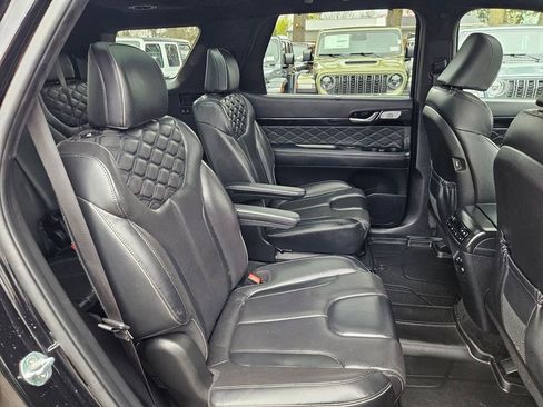 Used 2021 Hyundai Palisade Calligraphy w/ Winter Package image 16