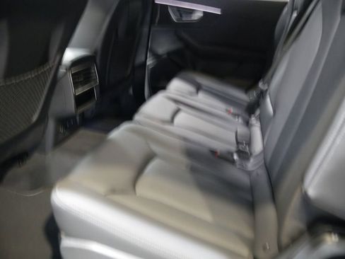 New 2026 Audi Q7 3.0T Premium Plus AWD/4WD image 18