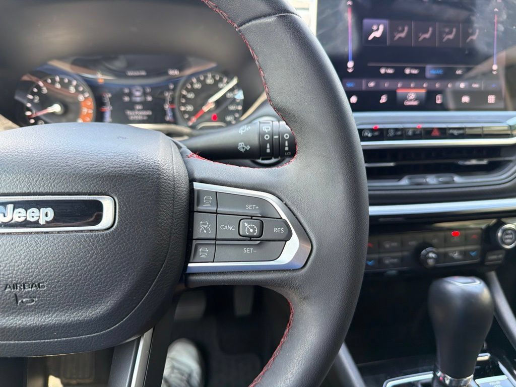 Used 2023 Jeep Compass Trailhawk AWD/4WD image 21