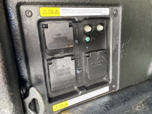 Used 2021 Ford F150 XLT w/ Equipment Group 302A High image 17