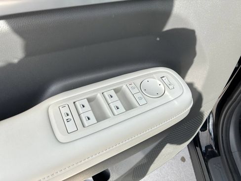 Used 2026 Hyundai Santa Fe SEL FWD image 22