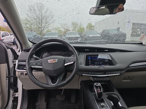 Used 2023 Cadillac XT4 Premium Luxury w/ Cold Weather Package AWD/4WD image 14
