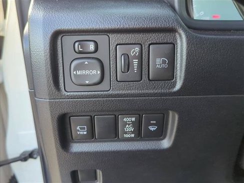 Certified 2024 Toyota 4Runner TRD Off-Road Premium w/ Off Road Premium Plus Package AWD/4WD image 9