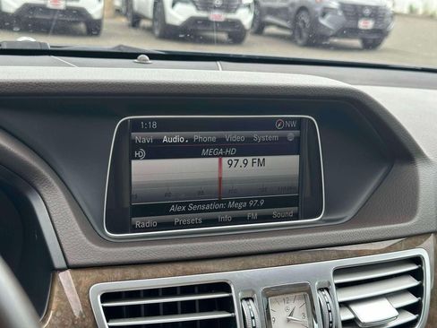 Used 2014 Mercedes-Benz E 350 4MATIC Sedan image 27