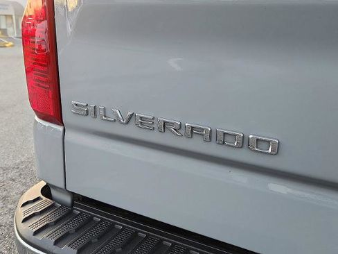 Used 2024 Chevrolet Silverado 1500 LT image 30