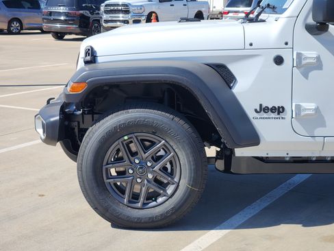 New 2026 Jeep Gladiator Sport AWD/4WD image 5