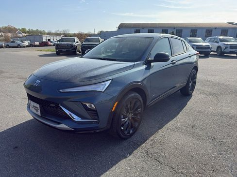 New 2026 Buick Envista Sport Touring image 2