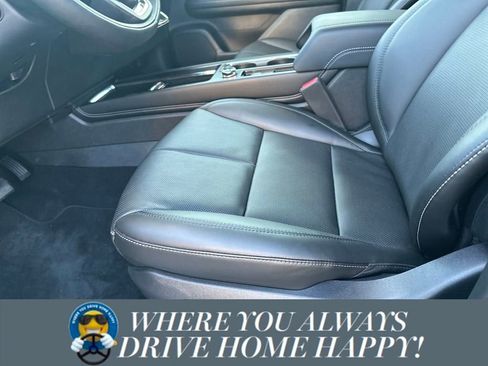 New 2025 Lincoln Corsair Reserve w/ Equipment Group 202A image 3