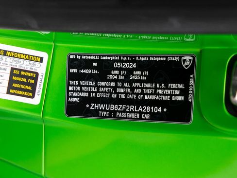 Used 2024 Lamborghini Huracan Tecnica RWD image 19