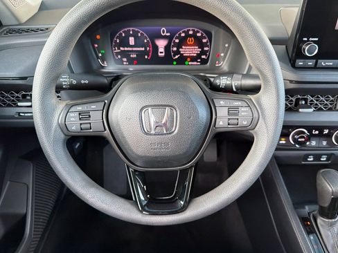 Used 2025 Honda Accord SE image 14