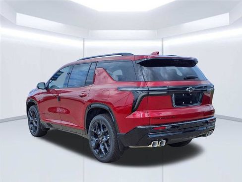 New 2026 Chevrolet Traverse RS w/ LPO, Floor Liner Package AWD/4WD image 10