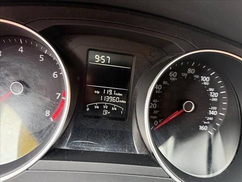 Used 2015 Volkswagen Jetta SE FWD image 4