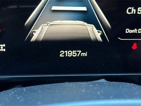 Used 2025 GMC Yukon Denali image 28