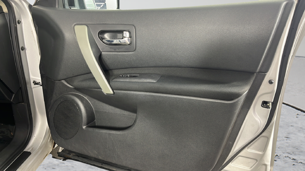 Used 2013 Nissan Rogue S w/ Special Edition Pkg AWD/4WD image 21
