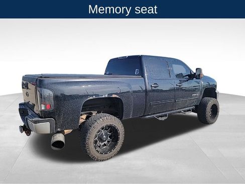 Used 2011 Chevrolet Silverado 2500 LTZ w/ LTZ Plus Package image 17