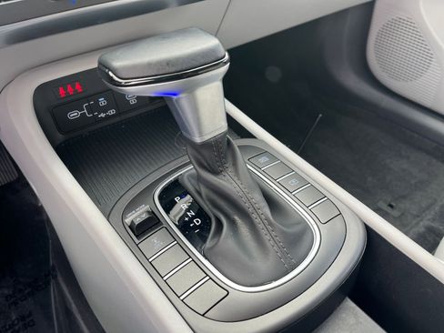 Used 2025 Hyundai Kona SEL image 35