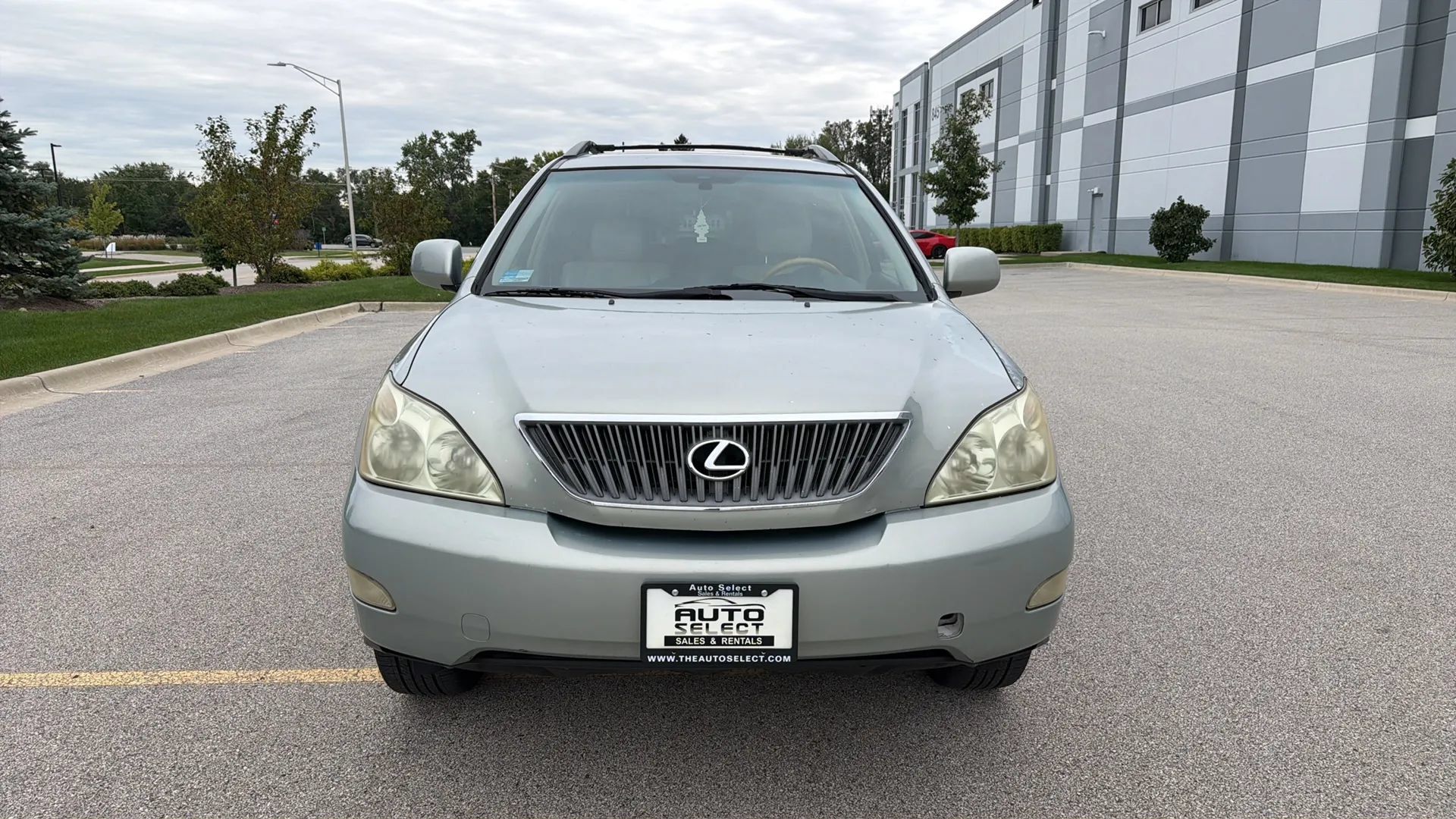 Used 2004 Lexus RX 330 FWD image 2