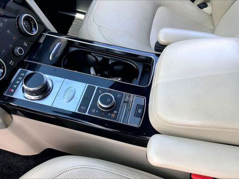 Used 2018 Land Rover Range Rover HSE AWD/4WD image 15