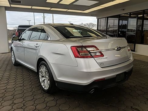 Used 2017 Ford Taurus Limited image 10