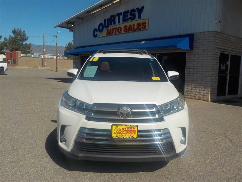 Used 2018 Toyota Highlander Limited AWD/4WD image 17