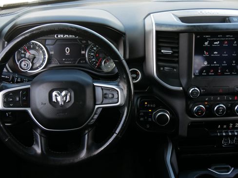 Used 2020 RAM 1500 Big Horn AWD/4WD image 16