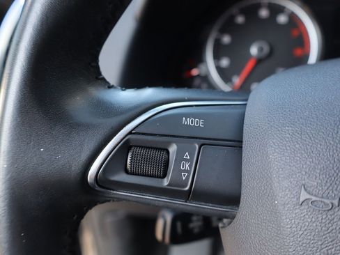 Used 2017 Audi Q5 2.0T Premium Plus w/ Technology Package image 12