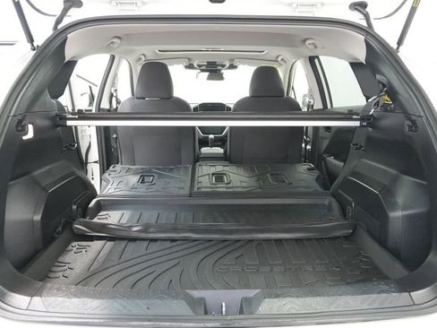Used 2025 Subaru Crosstrek 2.0i Premium image 26