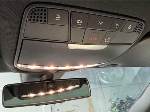 Used 2020 Mercedes-Benz C 300 Sedan image 25