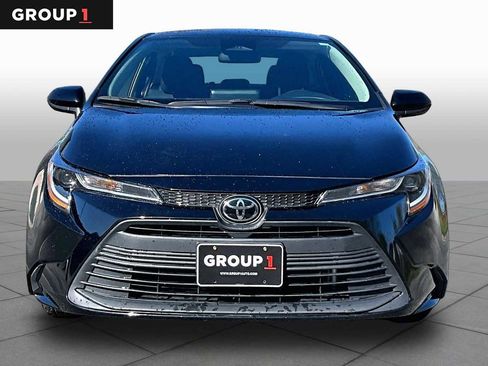 Used 2024 Toyota Corolla LE FWD image 4