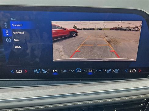 New 2025 Chevrolet Suburban Premier image 35