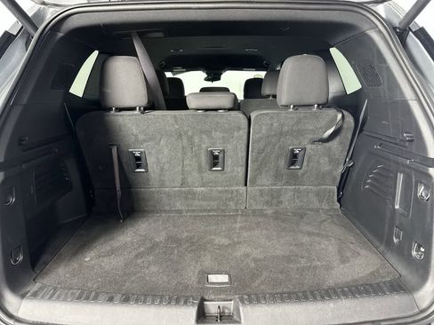 Used 2025 GMC Acadia Elevation AWD/4WD image 22