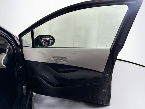 Used 2026 Toyota Corolla LE image 29
