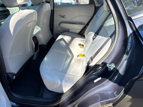 New 2026 Hyundai Kona SE image 15