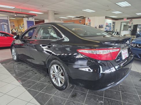 Used 2015 Toyota Camry SE image 6