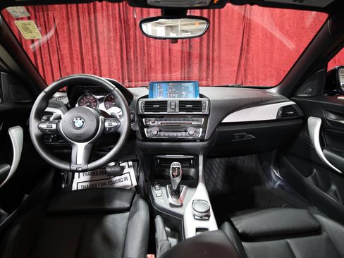 Used 2015 BMW M235i Convertible image 17