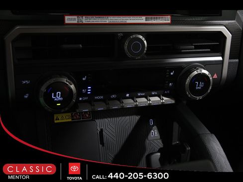 Used 2026 Toyota 4Runner Limited AWD/4WD image 15