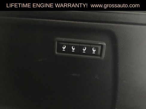 Certified 2024 Jeep Wagoneer L Series II AWD/4WD image 24