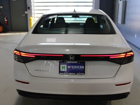 Used 2024 Honda Accord EX image 37