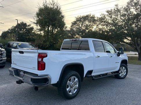 Used 2021 Chevrolet Silverado 2500 LTZ image 4