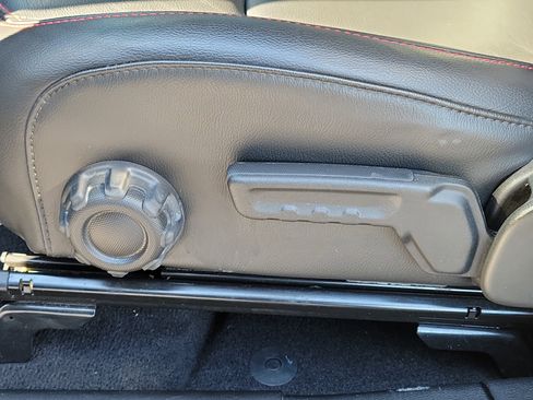 Used 2021 Jeep Wrangler Unlimited Rubicon w/ Xtreme Recon 35" Tire Package image 20